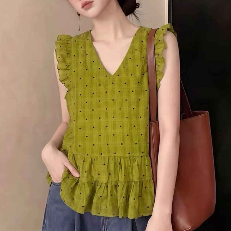 Summer New Fashion Polka Dot V-Neck Ruffled Sleeveless Top for Women, Loose Fit, Slimming, Elegant, Age-Reducing, Lightweight Blouse