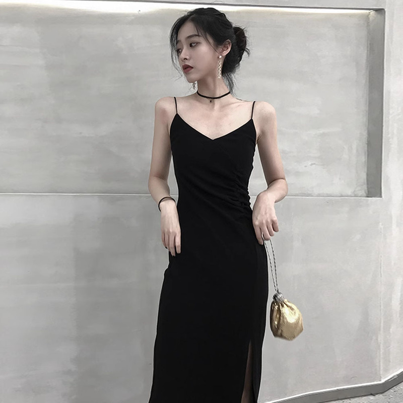 Long Slit Dress with Cool and Edgy Style, High-End and Alluring V-Neck Black Beach Vacation Long Dress