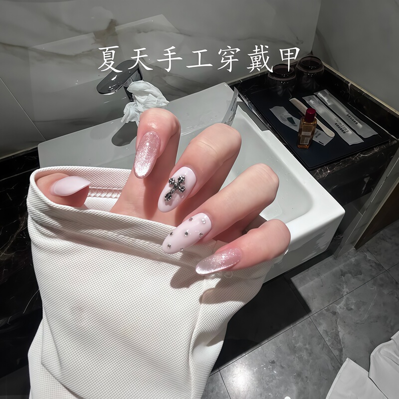 Fake Nails That Make Your Skin Look Fairer, Handmade Wearable Nails in Pink, Summer Hot Girl Style, Cross Design, Elaborate and Stunning, High-End Finished Nail Art