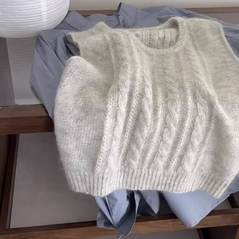 Korean-Style Round-Neck Cable-Knit Vest, Soft Mohair Sleeveless Vest, Early Autumn Loose Layering Outerwear Korean-Style Round-Neck Cable-Knit Vest, Soft Mohair Sleeveless Vest, Early Autumn Loose Layering Outerwear