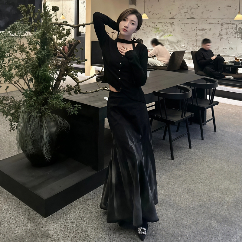 2026 New Style French-Style Elegant and High-End Fashion Niche Design Black Knit Sweater Long-Sleeve Top for Women 2026 New Style French-Style Elegant and High-End Fashion Niche Design Black Knit Sweater Long-Sleeve Top for Women