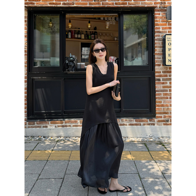 【Boss Zhou】Dynamic Atmosphere, New Summer Collection, V-Neck Layered Elegant Shimmering Dress 【Boss Zhou】Dynamic Atmosphere, New Summer Collection, V-Neck Layered Elegant Shimmering Dress