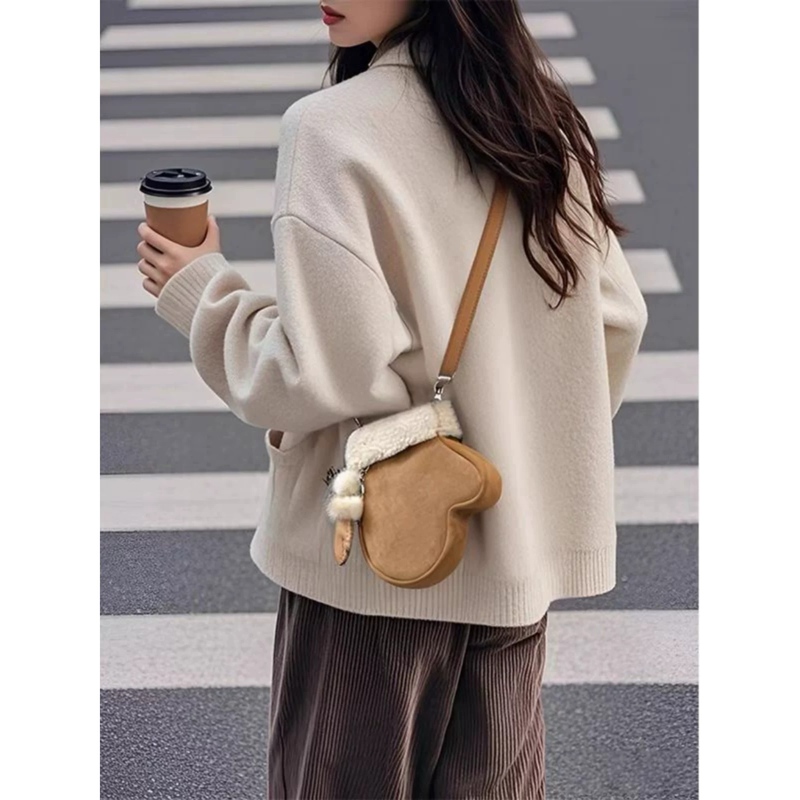 Autumn and Winter 2026 New Fashion Lamb Wool Plush Gloves Bag Retro Frosted Suede Handbag Crossbody Bag