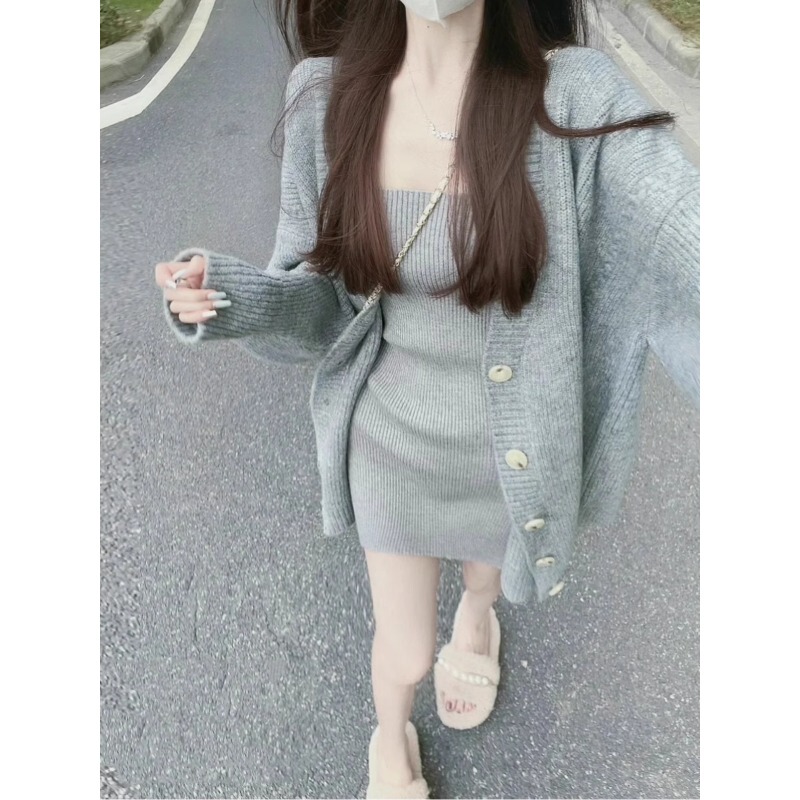 Late Autumn and Early Winter Outfits with a Korean Vibe, Miu Miu Style, Chanel-Inspired Sweater, Coat, and Dress Set for Women Late Autumn and Early Winter Outfits with a Korean Vibe, Miu Miu Style, Chanel-Inspired Sweater, Coat, and Dress Set for Women