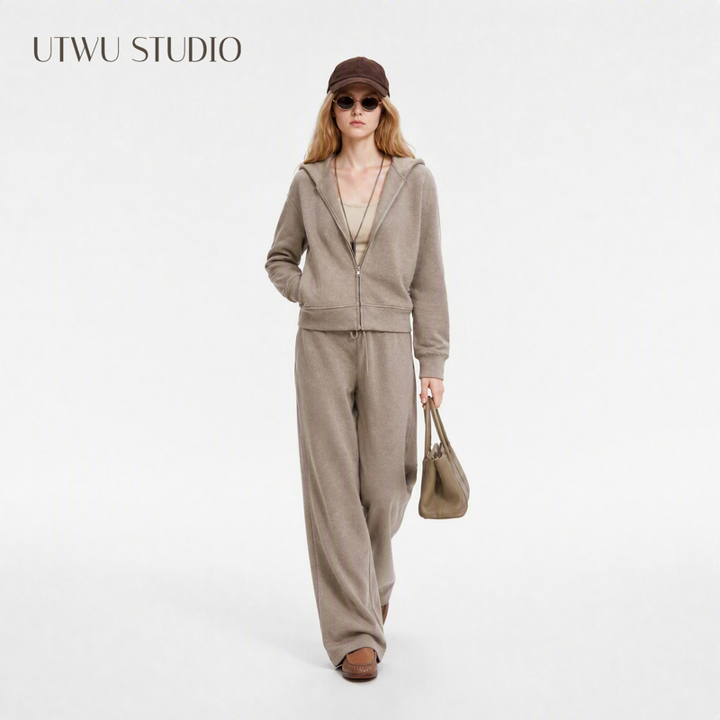 Utwu Xiaomin's "Winter Heater" Wool Embroidered Hooded Jacket + Relaxed Pants Set Utbs1025