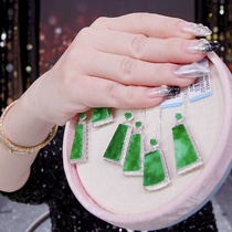 (Q Jewelry) 18k gold jade pendant slightly different