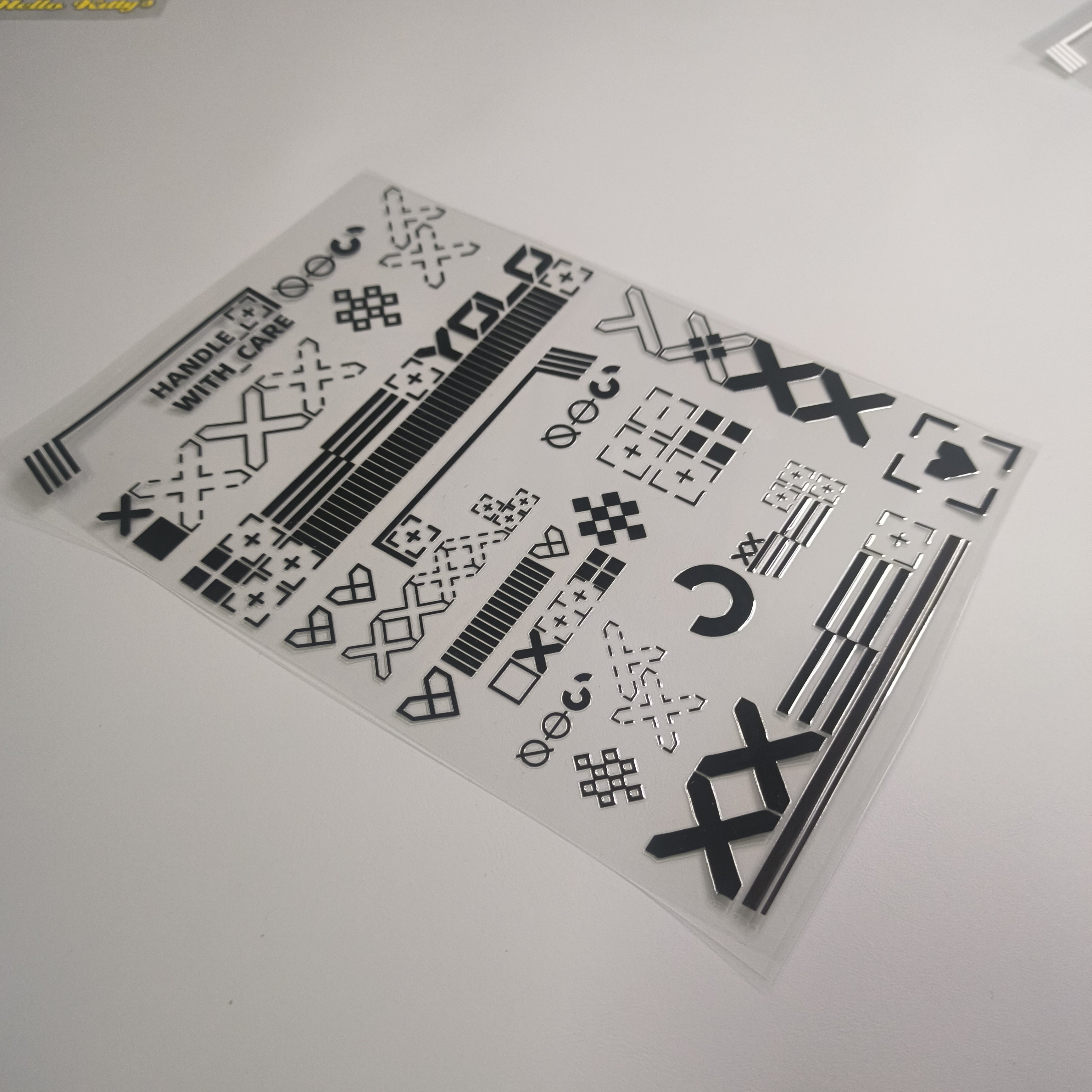 CS:GOステッカーコレクション、ゲームをテーマにしたUVクリスタル転写ステッカー、傷に強いDIYスーツケース、スマホケース、タブレット用ステッカー。