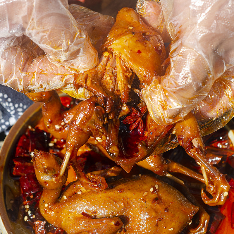 Zigong Specialty, Whole Spicy Quail Braised in Marinade, Snack Meat, Ready-To-Eat Food, Popular Snack, Side Dish for Drinks, Late-Night Snack