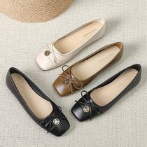Square toe shallow mouth single shoes for women with flat soles new Korean style fairy style grandma shoes soft leather soft sole beanie shoes W108-10