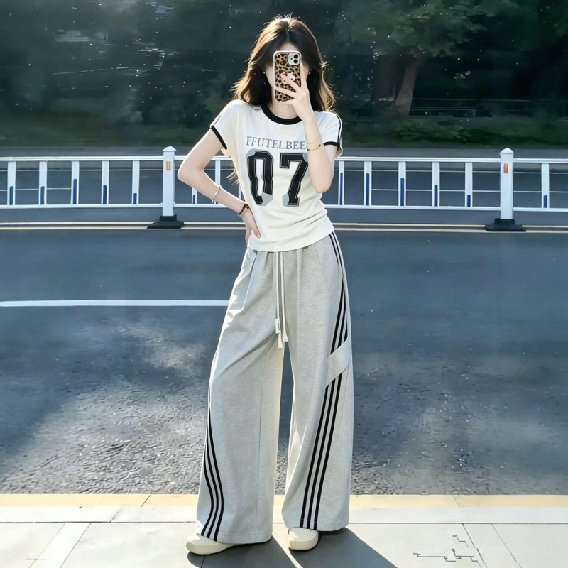 American Street Style Casual Sportswear Suit for Women, Summer Cool Short-Sleeved Three-Stripe Wide-Leg Pants Two-Piece Set