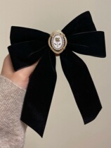 Rich daughter black velvet rose bow hairpin retro French top clip high-end grabber hair accessory