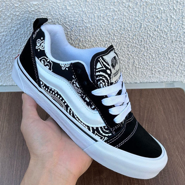 Ono co-branded Bubble Mart Knu skool Hirono bread shoes wide canvas shoes men's and women's skateboard shoes