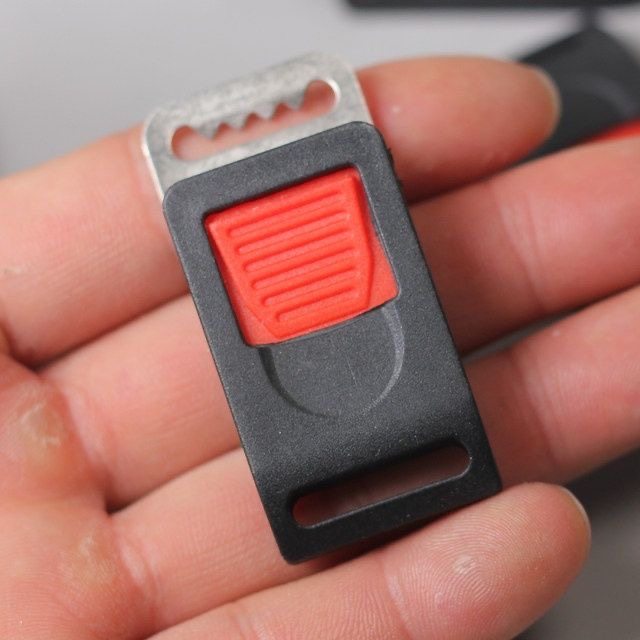 Electric motorcycle helmet snap latch hard helmet