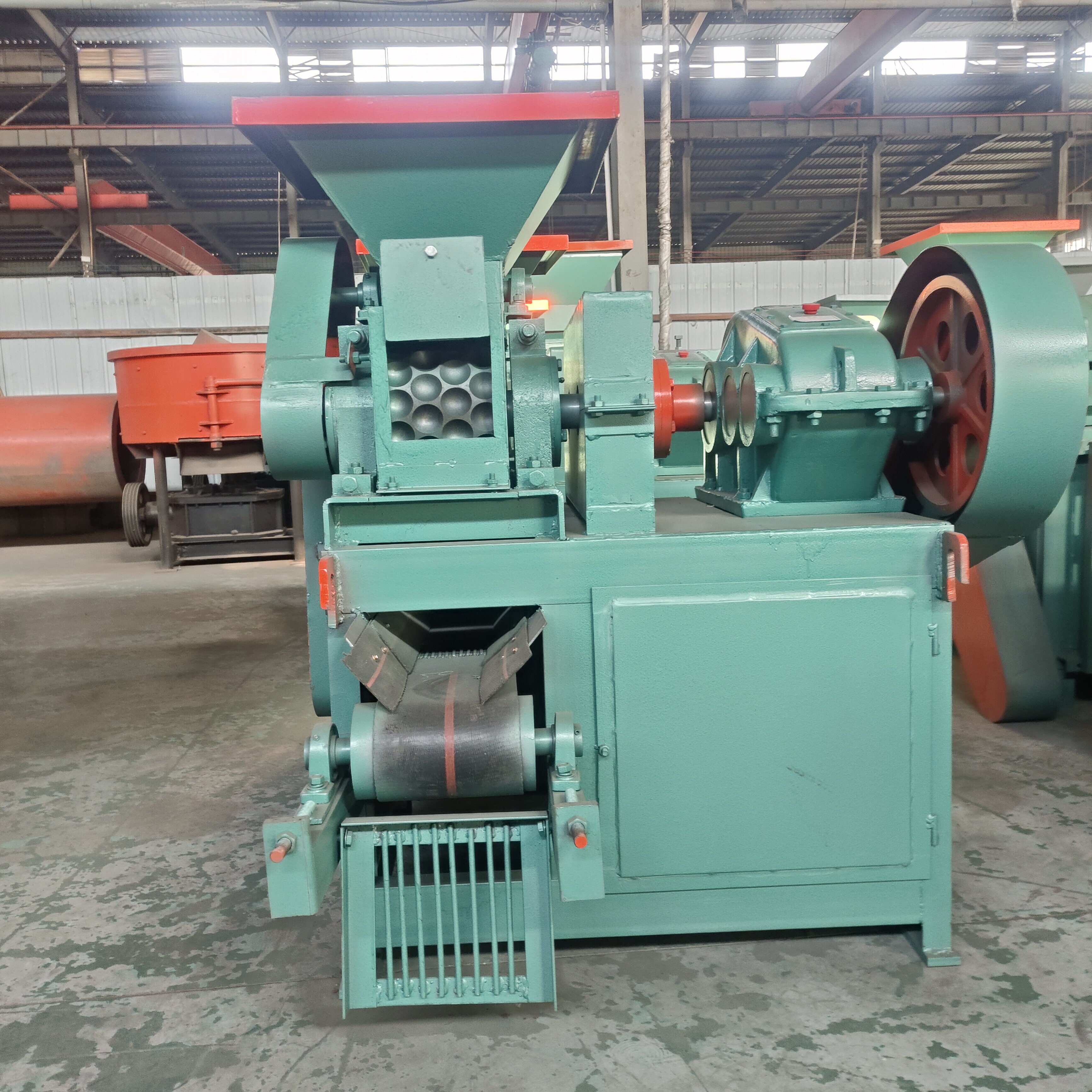 其他机械设备 煤粉矿粉硅磷膏粉末状压球成型机干粉高压挤球型机器粉末造颗粒机