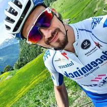 2024 New Outdoor Cycling Glasses for Men and Women Sports Running Sunglasses Mountain Bike Windproof Colorful Sunglasses