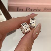 Light luxury niche retro high-end love love earrings womens simple white matching temperament plain hoop earrings earrings