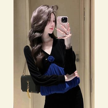 (in Stock) 2026 Spring French-Style Unique and Exquisite Top, Light Luxury, Age-Reducing, Chanel-Inspired Black Velvet Patchwork Shirt