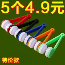 Convenient lens cleaner that leaves no traces and does not damage the lens. It is convenient to take the clip to wipe the glasses. It is a portable multifunctional glasses wiper.