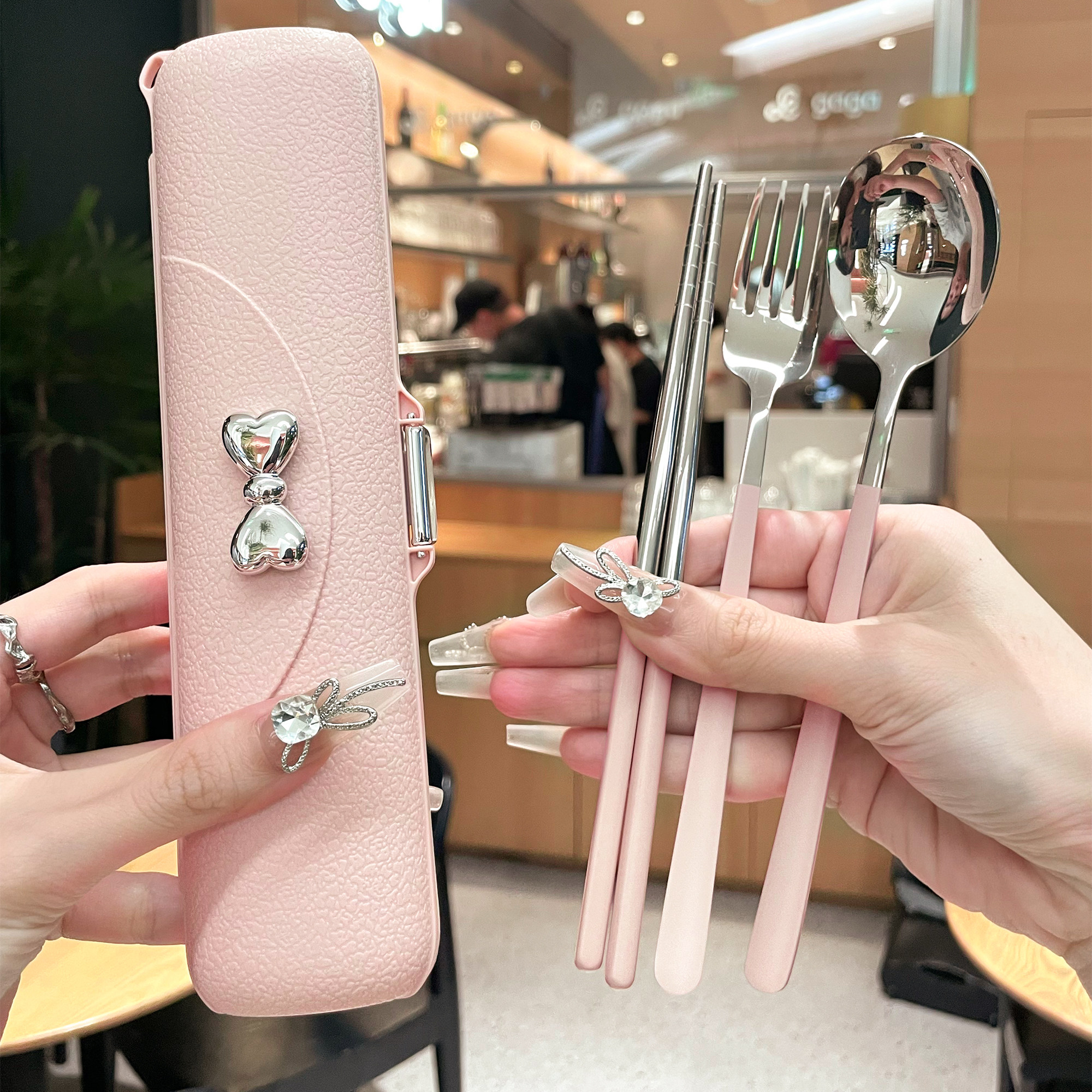 Набор столовых приборов для девочек: портативные палочки и ложка из нержавеющей стали 304 в коробке с бантом, для одного человека, для студентов.