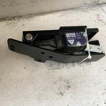 Suitable for Balong Chenglong H7 single pump electronic accelerator pedal assembly acceleration sensor EF2-4B22-F