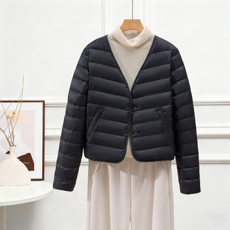 90% White Duck down Lightweight down Jacket for Women, Short Style, Thin Model, 2026 Autumn and Winter New Style, Black Inner Lining, Small Size Coat 90% White Duck down Lightweight down Jacket for Women, Short Style, Thin Model, 2026 Autumn and Winter New Style, Black Inner Lining, Small Size Coat