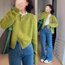 Korean style double zipper avocado green knitted cardigan to wear as a slimming and versatile short sweater feminine and flesh-covering jacket