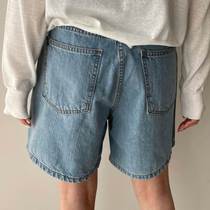 Korean chi early spring niche simple high-waisted buttoned double pockets loose and versatile slimming wide-leg denim shorts for women