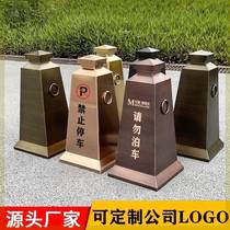 Stainless steel road cone custom-made no parking sign square reflective cone warning pile isolation pier metal ice cream bucket