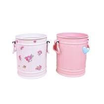 Large-capacity stationery storage American art high-end pen holder multi-functional student desktop iron pen holder looks retro