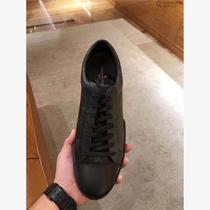 -Classic mens sneakers