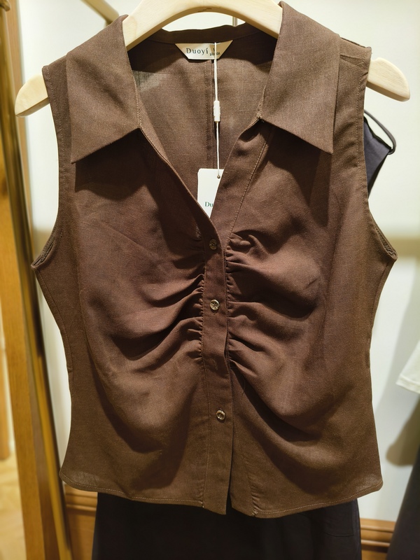 Duoyi Genuine 2026 Summer New Style Lapel Pleated Sleeveless Shirt Slim Fit Top 41Dx111093 Original 239