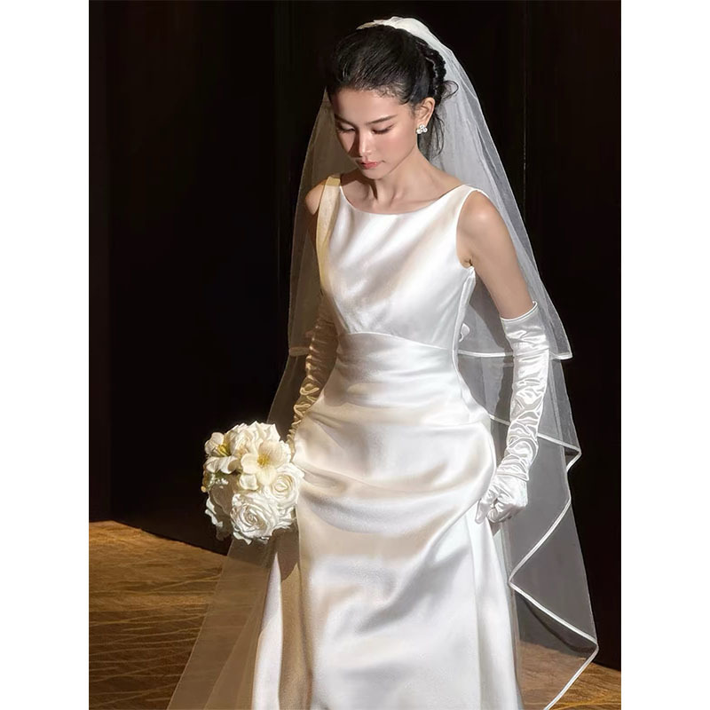 French-Style Simple Satin Light Wedding Dress with a High-End Feel, Forest-Style Small Train, Reception and Exit Gown, White Elegant Dress