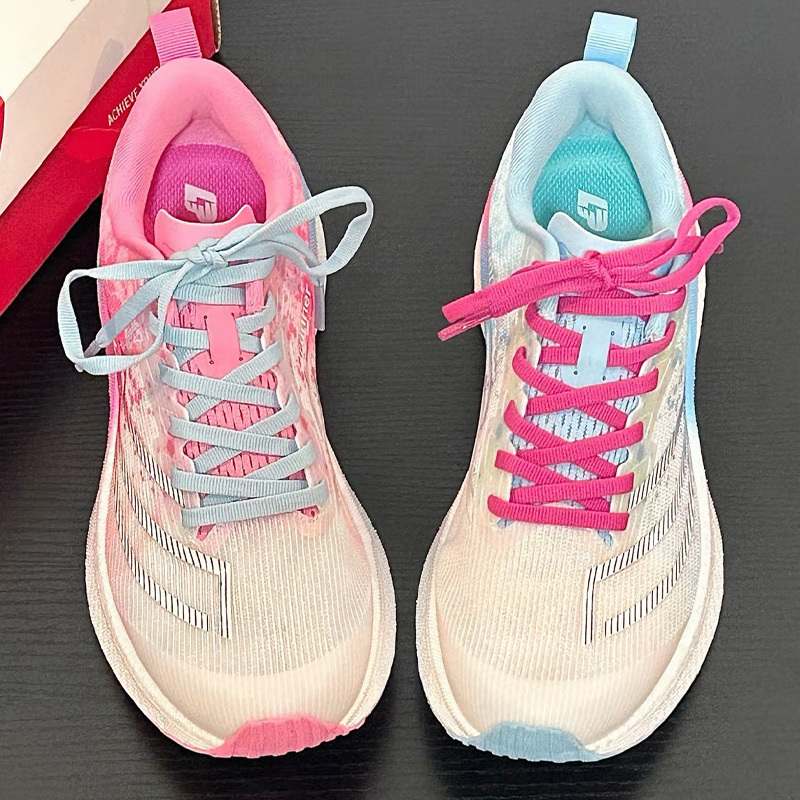 Yuanyang Carbon Plate Running Shoes for Women, Shock-Absorbing, Lightweight, Sports-Specific for High School Entrance Exams, Physical Fitness Test Running Shoes, Women's Model 2026 New Style Yuanyang Carbon Plate Running Shoes for Women, Shock-Absorbing, Lightweight, Sports-Specific for High School Entrance Exams, Physical Fitness Test Running Shoes, Women's Model 2026 New Style