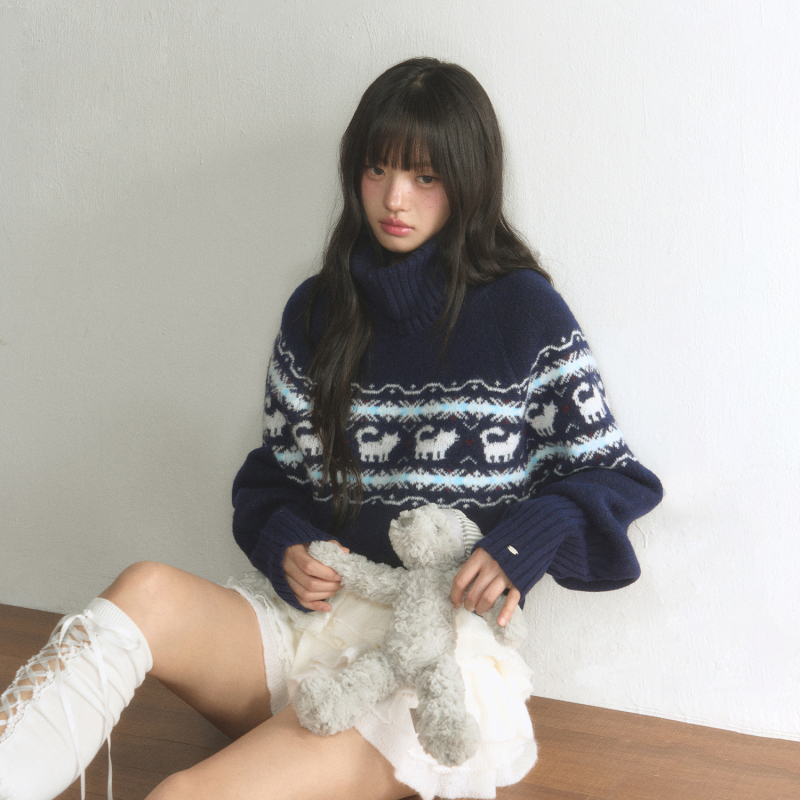 Weekendhub Fair Isle Turtleneck Sweater for Women with Retro Cat Pattern, Loose Short Soft Knit Top