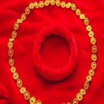 A pair of handkerchiefs for adults and children a pair of octagonal scarves for Duorenzhuan dance exams Northeastern Yangko dance