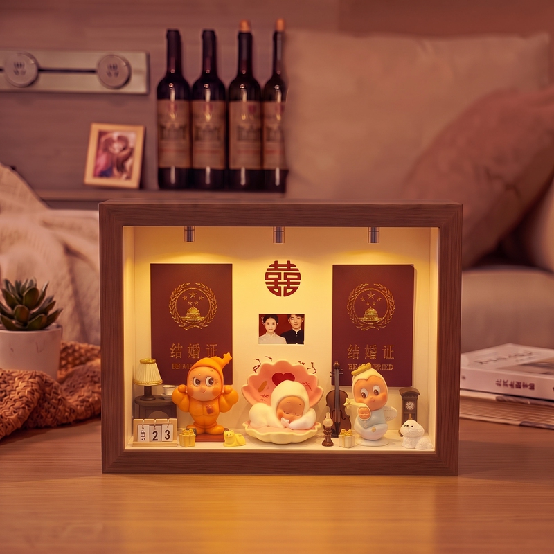 Bubble Mart Star People Photo Frame Blind Box Figurine Display Box Wedding Certificate Storage Desktop Ornament for New Wedding Gifts Bubble Mart Star People Photo Frame Blind Box Figurine Display Box Wedding Certificate Storage Desktop Ornament for New Wedding Gifts