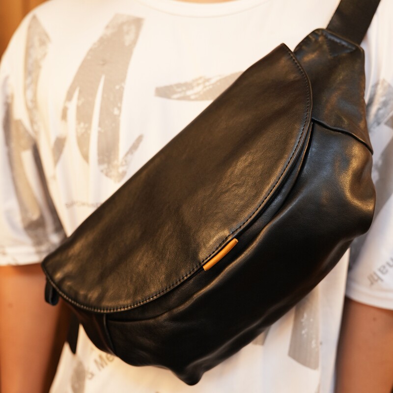Deer Master Men's Crossbody Chest Bag, Genuine Leather Men's New Commuter Backpack, Crossbody Dumpling Bag, Shoulder Bag, Sling Bag