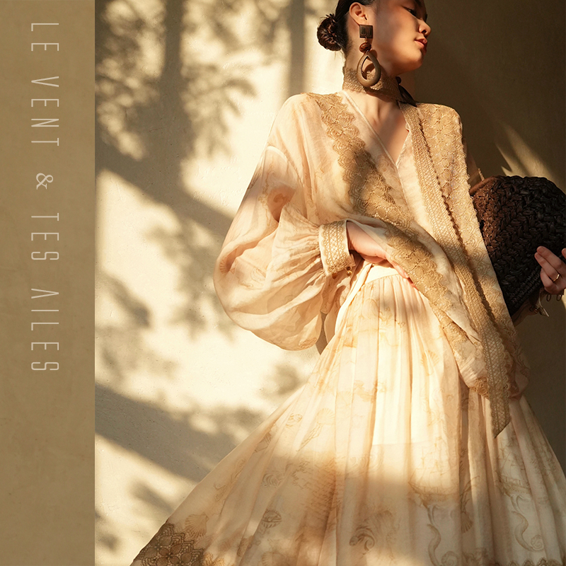 Le Vent&Tes Ailes · French-Style Luxury and Exquisite Lace High-End Niche Shirt and Skirt Set