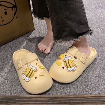 Women's 2026 Summer Clogs, Trendy Non-Slip Outdoor Sandals, Cartoon Style, New Model