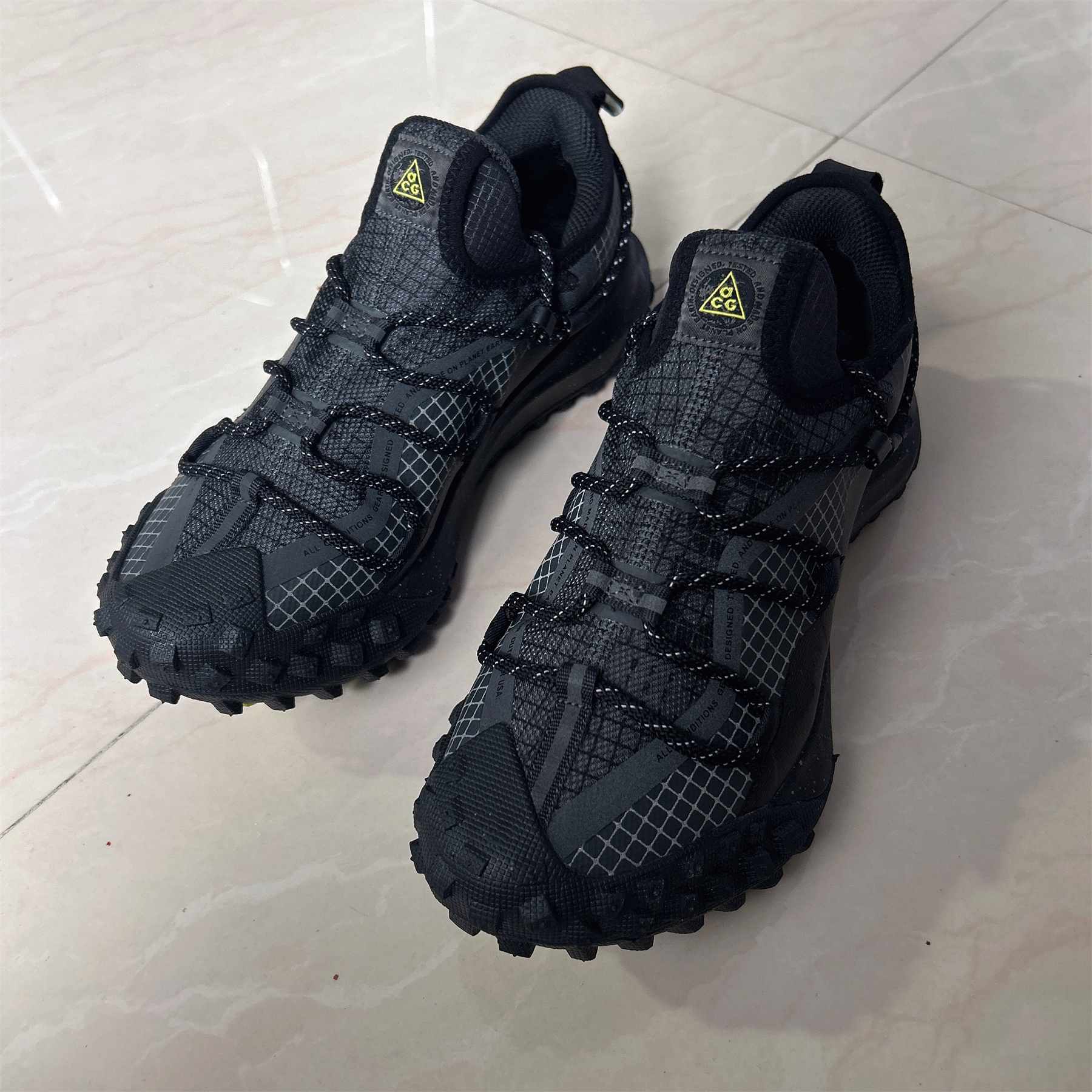 ACG アウトドア ハイキングシューズ クロスカントリー ランニング 防水 滑り止め 反射機能 ハイキングシューズ メンズシューズ ウェーディング クリーク トレース レディースシューズ