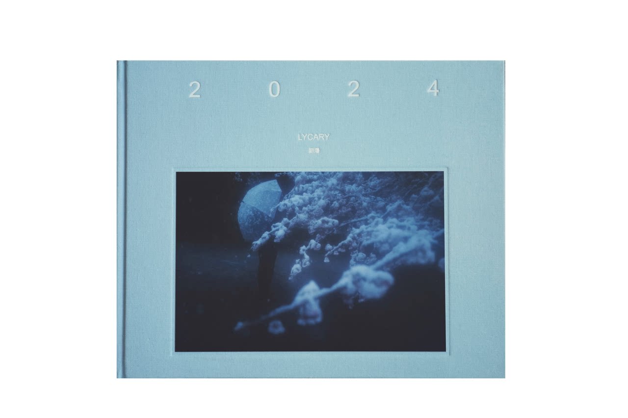 Фотоальбом Лю Яна за 2024 год в книжном магазине Yangtao @Lycary Photo Коллекция фотографий