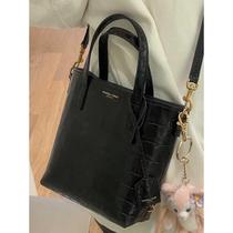 (Deposit) Fashion Big Brand] Brand new women’s bag Crocodile leather embossed tote bag