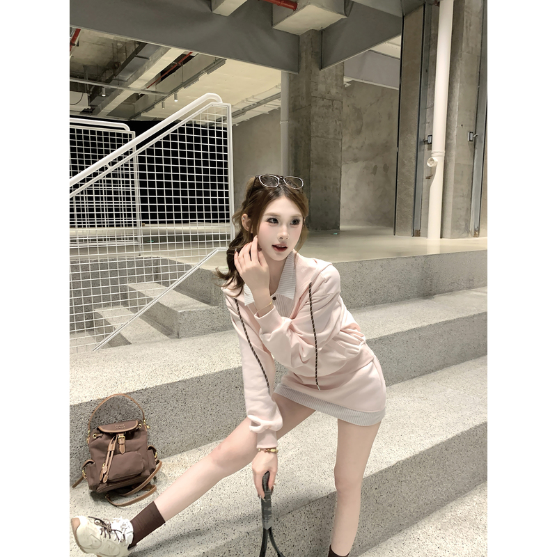 Mochi【Cherry Blossom Girl】Pink Sweatshirt and Skirt Set for Women, New Autumn Style, Slimming Two-Piece Set Mochi【Cherry Blossom Girl】Pink Sweatshirt and Skirt Set for Women, New Autumn Style, Slimming Two-Piece Set
