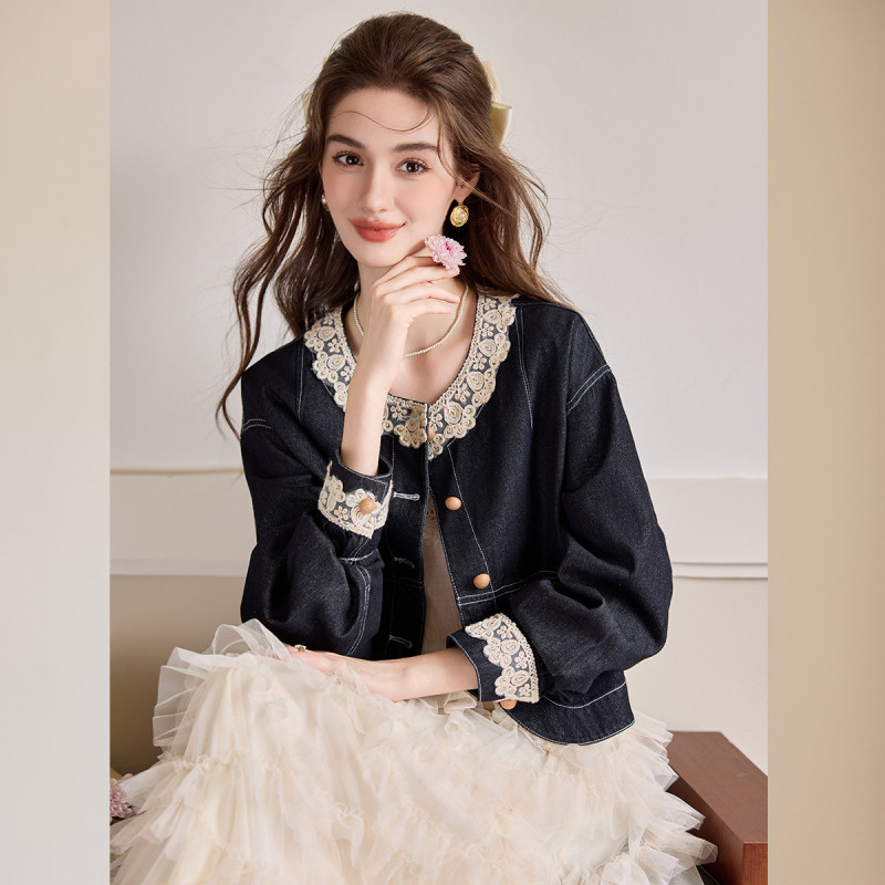 White Deer Language Retro Sweet Lace Trim Patchwork Washed Denim Jacket Spring and Autumn Design Niche Age-Reducing Top