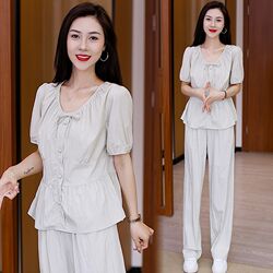 여성을위한 여름 패션 캐주얼 슈트 2025 올해의 새로운 트렌디 한 작고 세련된 연령 감소 넓은 다리 바지 2 피스 세트