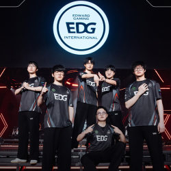 Edg Fearless Contract Team Uniform 2025 Paris Championship Kangkang Zmjjkk Same Style Short-Sleeved Smoggy Merchandise T-Shirt