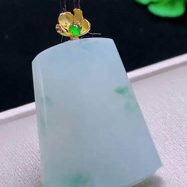 Burmese Jade No Matter Brand Inlaid Gold Jade Pendant Natural Jade