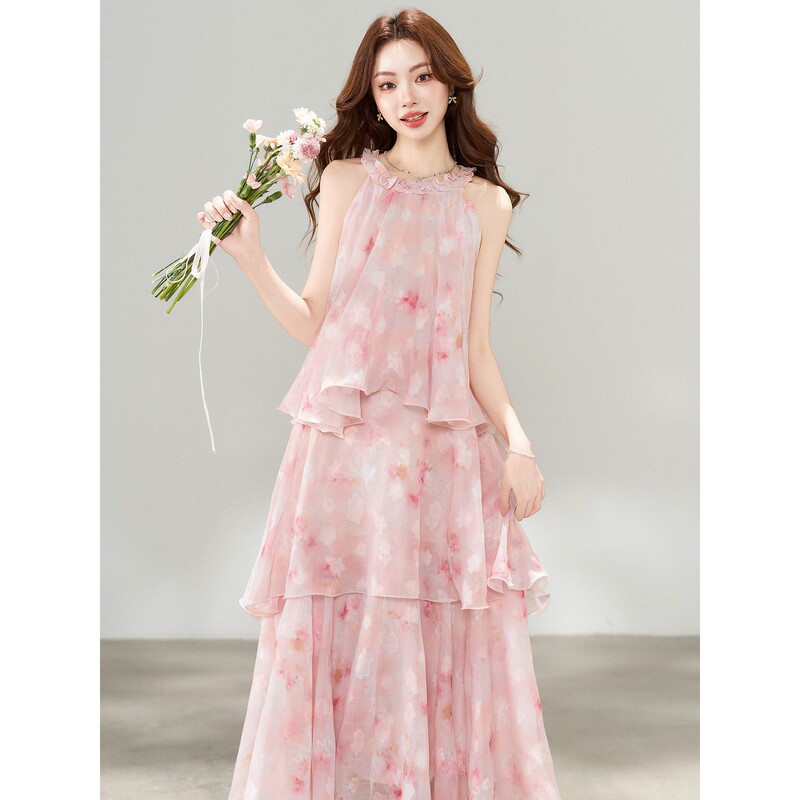 Autumn Xiaoman French-Style Floral Cake Halter Neck Dress for Women, New Summer Beach Wear, Very Beautiful Pink Dress