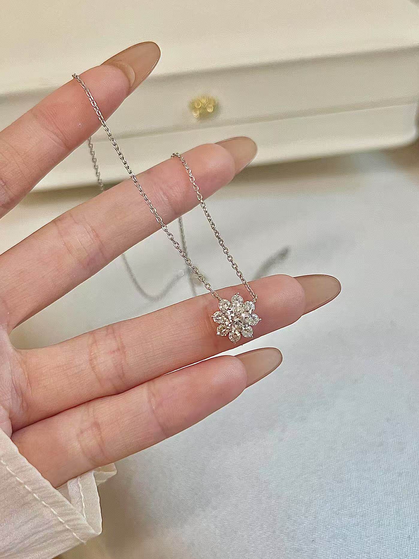 Серебряное ожерелье 【耀花绮梦】s999纯银满钻太阳花项链女高级感颈饰轻奢锁骨链礼物 Marodylia