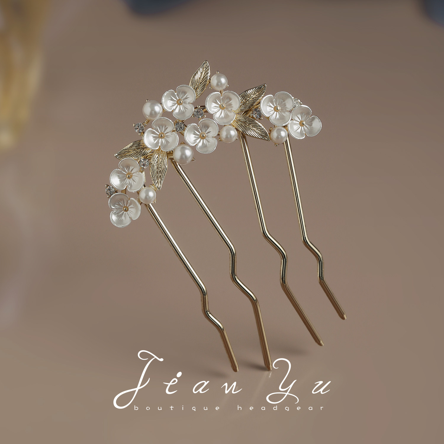 New Chinese style flower hair comb, high-end pearl hair comb, simple and elegant hairpin, U-shaped hairpin for updo at the back of the head.